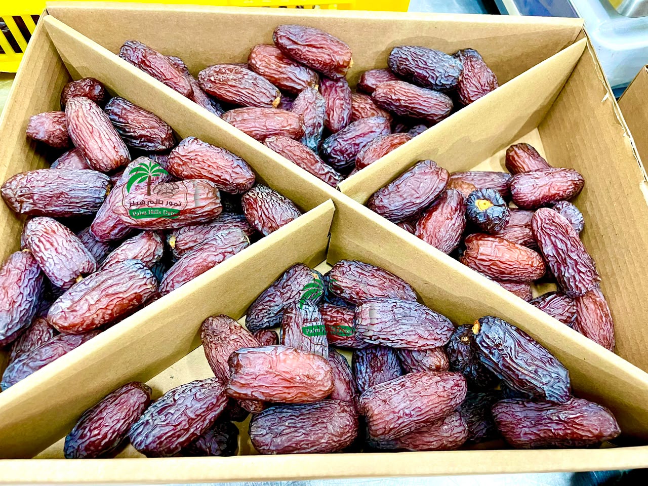 Palm Hills Dates মেডজুল খেজুর